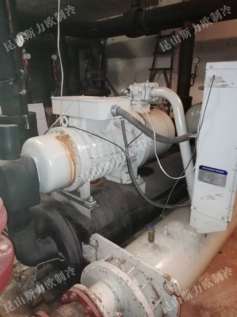 水冷冷水热泵WCDSX270半封闭螺杆机组